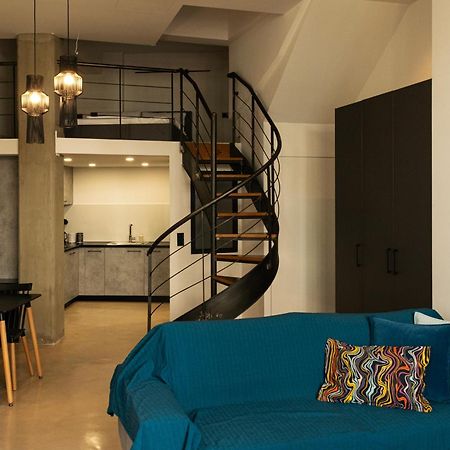 Mini Loft Apartment Kalamata Bagian luar foto