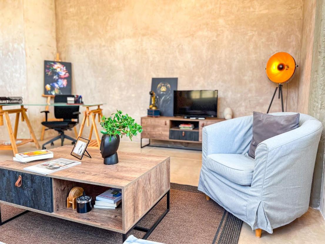 Mini Loft Apartment Kalamata Bagian luar foto