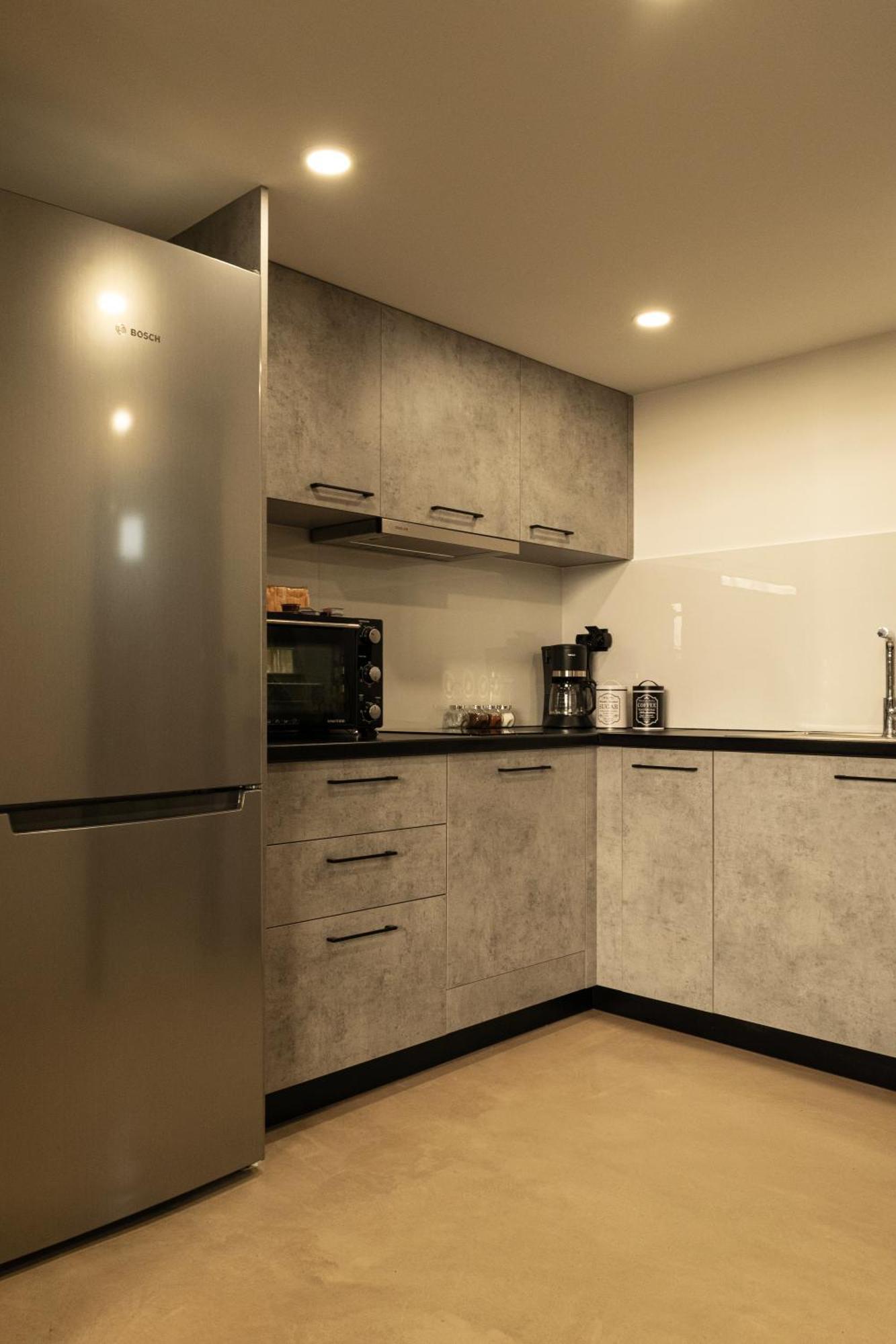 Mini Loft Apartment Kalamata Bagian luar foto
