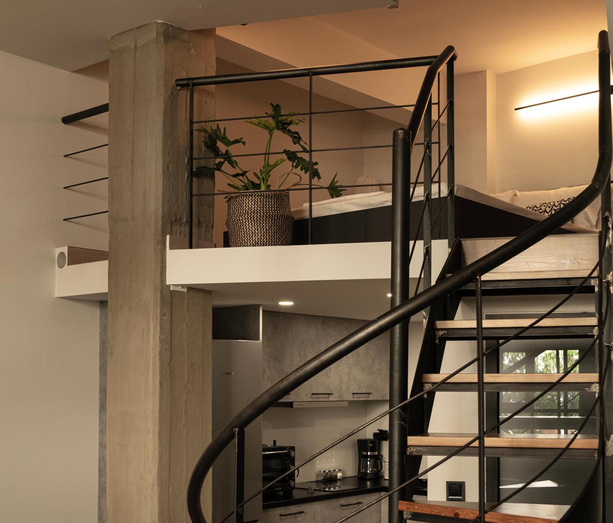 Mini Loft Apartment Kalamata Bagian luar foto
